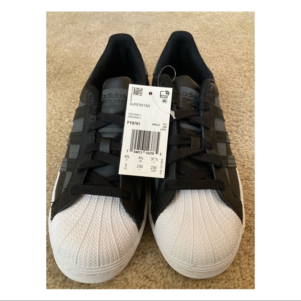 Adidas Originals Superstar Shoes (Core Black/Grey) (FY8791) (NWT)